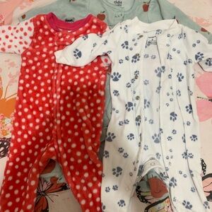 Carter's Fleece footie pajamas 0-3 months girls